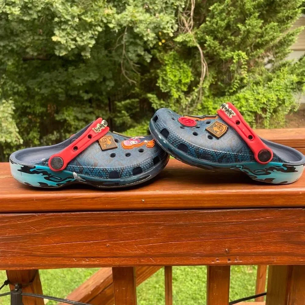 Crocs Youth 13 Jujutsu Kaisen Navy Blue Red Water Play  Clogs